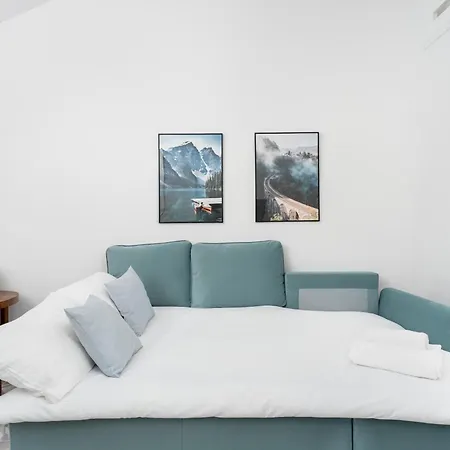 Zakopianska 2b Homely By Bookinghost *