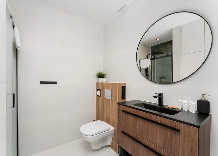 Zakopianska 2b Homely By Bookinghost *